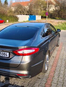 Ford Mondeo hybrid 2018 - 10