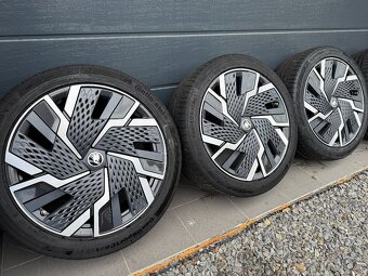 Prodám original ALU Škoda s pneu R20 - Sagitarius - 10