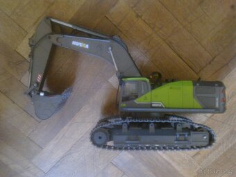 HUYNA ACV 730 PROFI bagr RC, šroubové pohony - 10