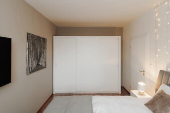 Dlouhodobý pronájem 2KK na Žižkově - 10