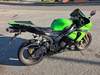 Kawasaki ZX6R Ninja - 10