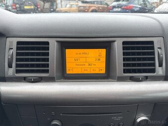 Opel Signum 2.2 DTI 16V 92kW CZ - 10