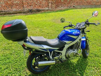 Suzuki GS 500 - 10