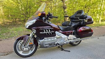 Honda Goldwing GL 1800 - 10