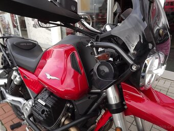 Moto Guzzi V85 TT - 10