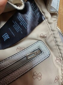 Batoh Guess Varsity Pop - 10