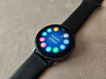Chytré hodinky Samsung Galaxy Watch Active2 40mm černé - 10