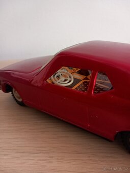 Prodám plechový model auta FORD MUSTANG MACH I - 10
