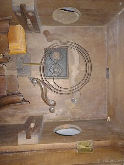 Hodiny nástěnné kyvadlové - 10