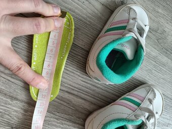 Capáčky Adidas vel. 19 - 10