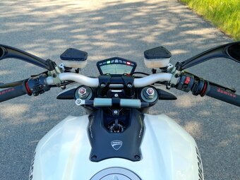 Ducati Streetfighter 1098 S - 10