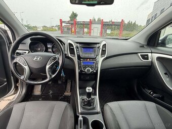 Hyundai i30 / 2016 - 10