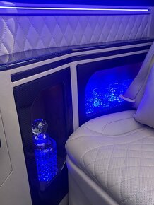 MB VITO TOURER 4x4 174KW VIP-LUXURY LED-KUŽE-DPH-1Maj-ČR - 10
