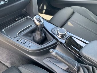 BMW 320i 2.0 Benzin 135kW/Manuál/sedan/9.2018 - 10