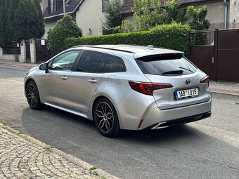 Corolla, 1.8Hybrid E-Cvt Comfort Sports,ČR,DPH - 10