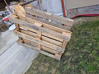 Dřevěné palety 120x100 + 120x80 + 100x70 + 90x65cm - 10