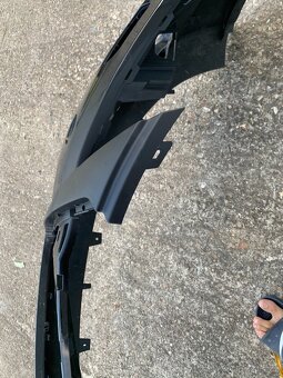 Predni naraznik audi a7 11-14 cerny ostrik pdc - 10