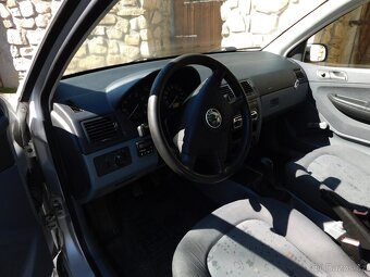 Škoda Fabia kombi 1.4i 16V,55kW - 10