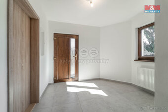 Prodej rodinného domu, 97 m², Komárov, ul. Na Horách - 10