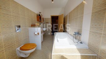 Milovice, prodej podkrovního bytu 3+kk v OV 88,5m2 okres Nym - 10