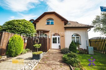 Stylový podkrovní byt 3+kk – komfort, klid a výhledy, 60 m2 - 10
