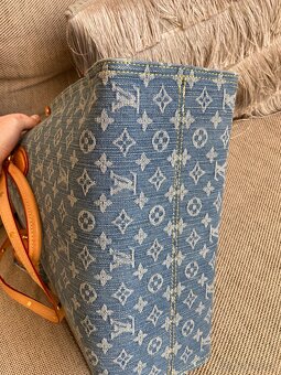 Krásná denim kabelka Onthe Go Louis Vuitton - 10