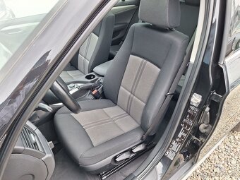 BMW X1 2.0d xDrive xLine - PANO, NAVI AKČNÍ CENA - 10