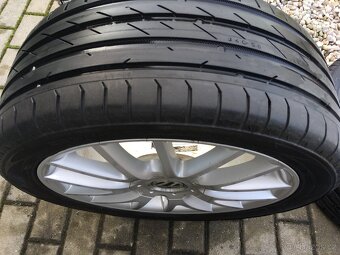 Alu kola Vw originál 17” 225/45/17 letní - 10