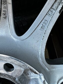 5x112 R16 6,5J ET49 Mercedes Benz + 205/55 R16 zimné - 10