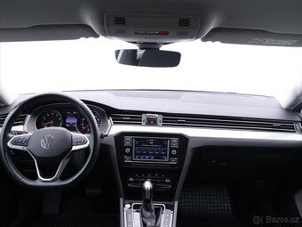 Volkswagen Passat 1,5 TSI 110kW DSG Business CZ (2022) - 10