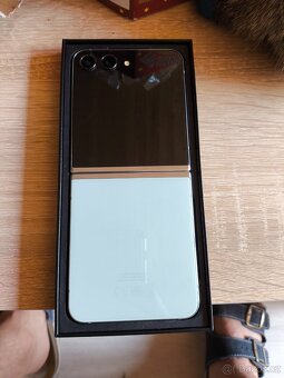 Z Flip 5 8/512 GB - 10