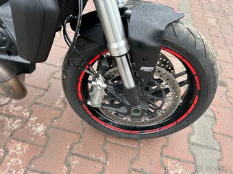 Ducati Monster 821 2015 - 10