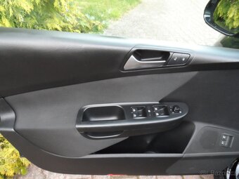VW Passat 2.0 TDI Sportline 103 kw Common Rail,Navi - 10