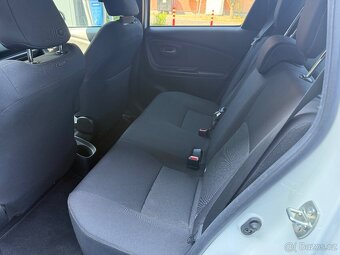 Prodám Toyota Yaris 2018 1,5i - 10