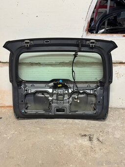 Hyundai i30 SW, zadní 5. (páté) dveře - 10