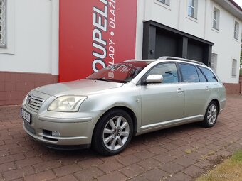 Toyota Avensis - 10