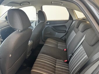 Ford Focus 1.6i 74kw+klimatizace+2009+ - 10