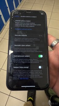 iPhone 11 - 10