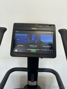 Technogym 1000LCD stepmill LIVE - schodový trenažer - 10
