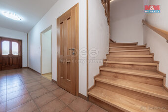 Prodej rodinného domu, 269 m², Jesenice, ul. Albatrosová - 10