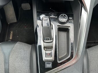 Peugeot 3008 1,5 BLUE HDI 96kw - 10