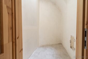 Byt 2+1, 90 m², Šumperk, ul. nám. Míru (k rekonstrukci) - 10
