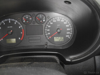 SEAT LEON 1M 1.6 i - 10