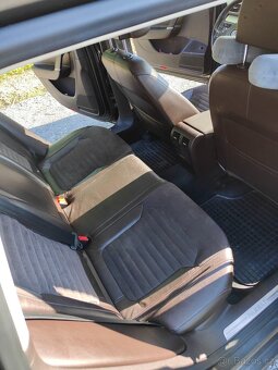 🚗 Volkswagen Passat B7 HIGHLINE 2.0 TDI DSG – TOP STAV - 10