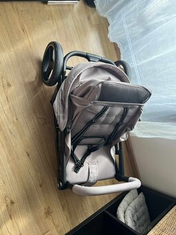 Zánovní kočárek Kinderkraft Trig 3 Stone beige - 10