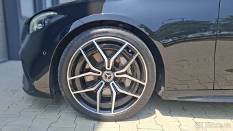 Mercedes-Benz C 300 d 4Matic AMG Plna vybava,Masáž,Pano,Bur. - 10