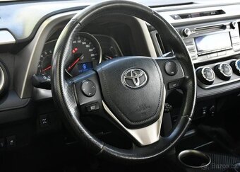 Toyota Rav4 2.0D D4D TAŽNÉ 2xKOLA ČR - 10