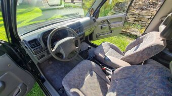 Suzuki Jimny 1.3 r.v. 2000 59 kW - 10
