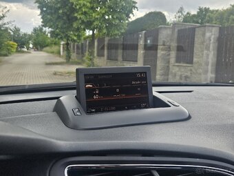 Peugeot 5008 1.6 HDI, automat, 7 míst - 10