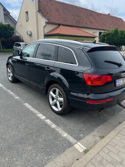 Audi Q7 - 10